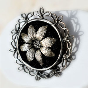 Broche de plata